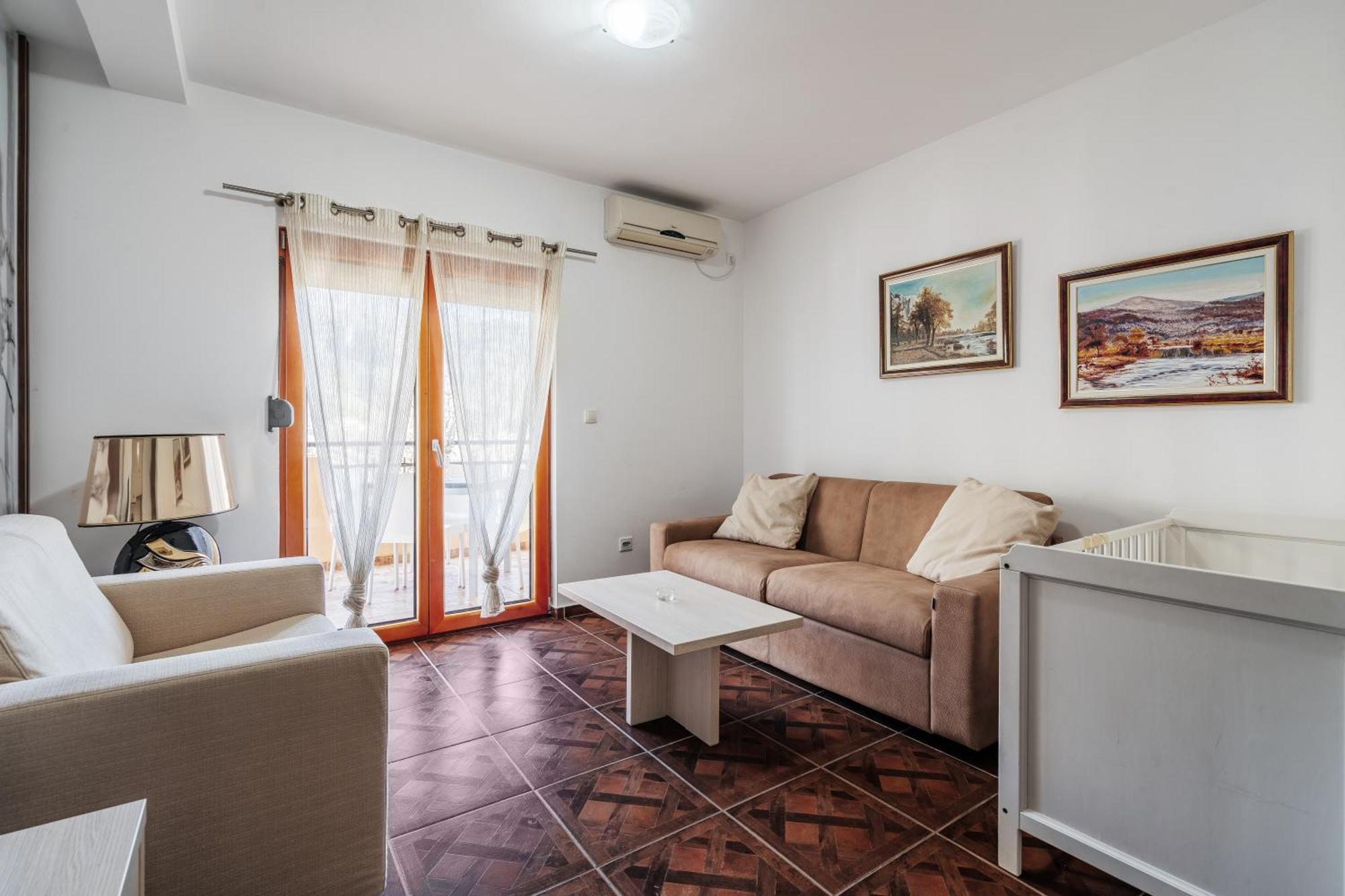 Radevic Apartment *